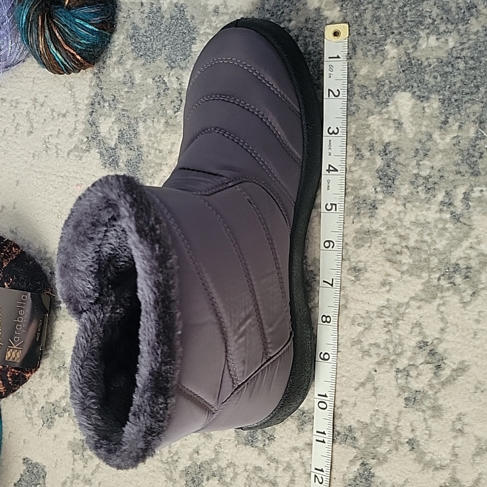 Waterproof Boots - Picture 11 of 12